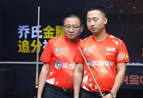 他的表现提 他的表现提